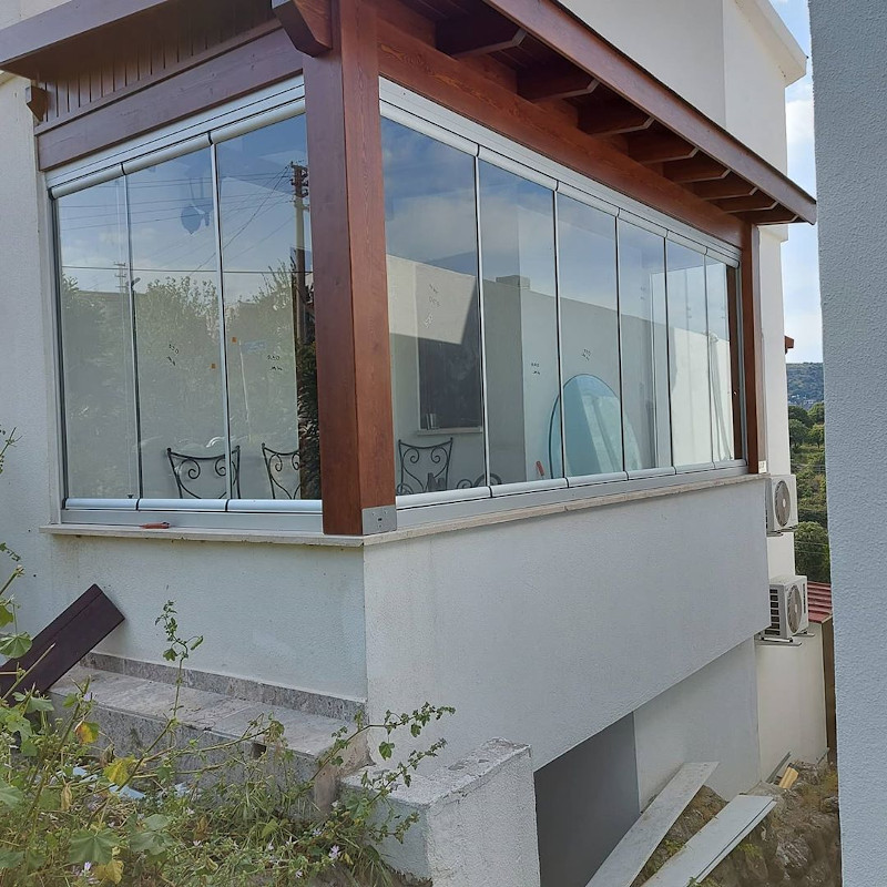 Bodrum katlanır cam balkon sistemi